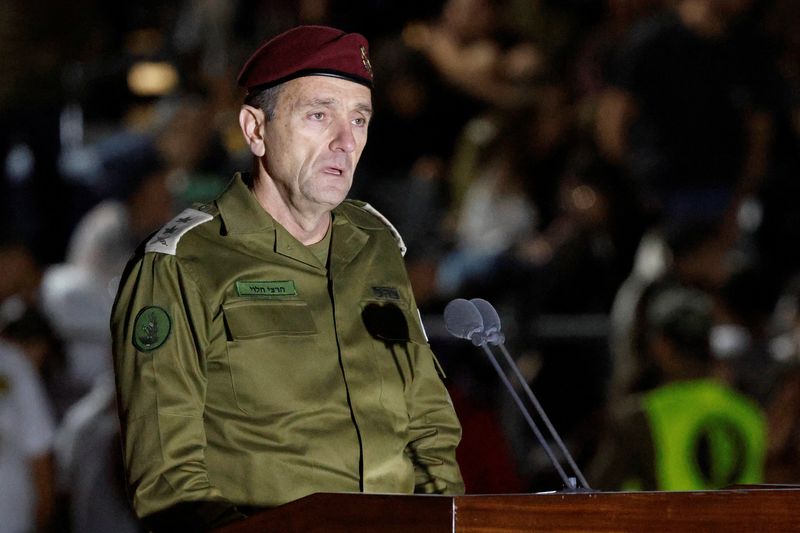 &copy; Reuters. FILE PHOTO: Israeli Chief of the General Staff Herzi Halevi speaks at a ceremony for the 70th cohort of military combat officers, at an army base near Mitzpe Ramon, Israel, October 31, 2024. REUTERS/Amir Cohen/File Photo