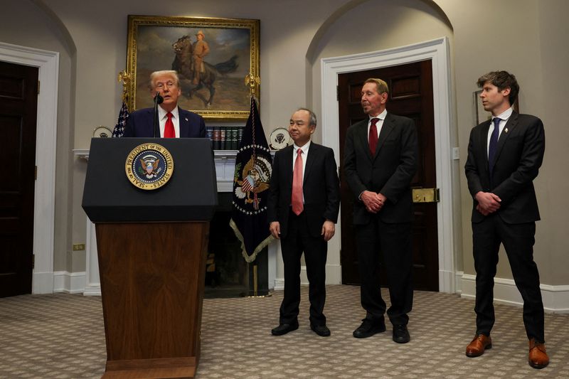 © Reuters. U.S. President Donald Trump delivers remarks connected  AI infrastructure, adjacent  to Oracle co-founder Larry Ellison, SoftBank CEO Masayoshi Son and OpenAI CEO Sam Altman astatine  the Roosevelt country   astatine  White House successful  Washington, U.S., January 21, 2025.  REUTERS/Carlos Barria