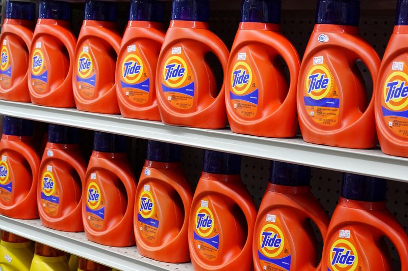  Tide detergent, a brand owned by Procter & Gamble, is seen for sale in a store in Manhattan, New York City, U.S., June 29, 2022. REUTERS/Andrew Kelly/File Photo