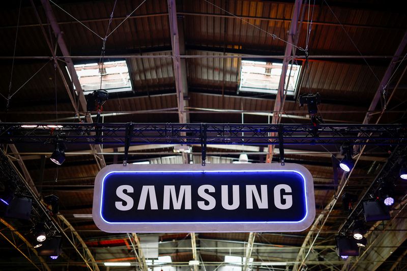 &copy; Reuters. FILE PHOTO: Samsung logo is seen at the Paris Games Week (PGW), a trade fair for video games in Paris, France, October 27, 2024. REUTERS/Sarah Meyssonnier/File Photo