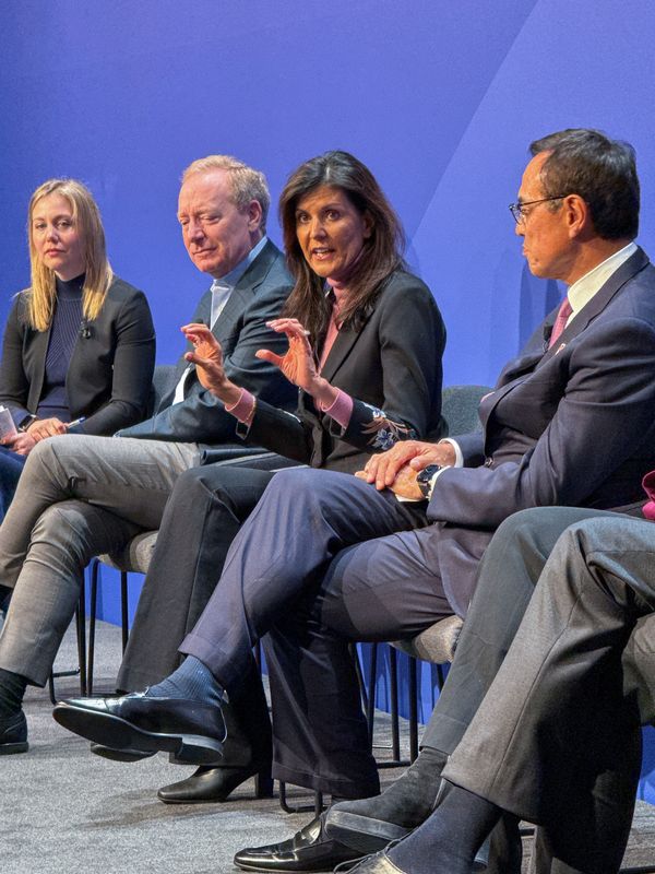 © Reuters. Nikki Haley, former Republican presidential candidate, speaks on a panel on the sidelines of the World Economic Forum in Davos, Switzerland, January 21, 2025. REUTERS/Lananh Nguyen