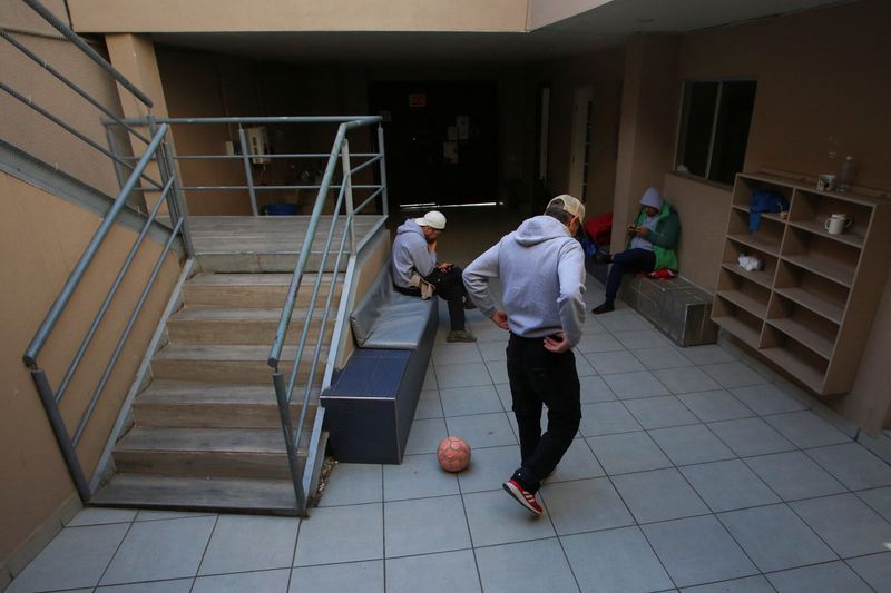 &copy; Reuters. Muslim migrants stranded after U.S. President Donald Trump cancelled all U.S. asylum appointments for migrants waiting in Mexico are seen at the Assabil shelter, the only such refuge in Mexico specifically for Muslim migrants, in Tijuana, Mexico January 2