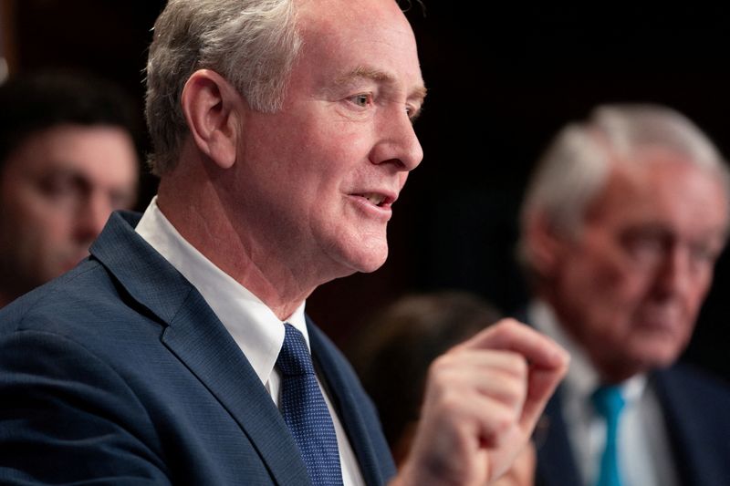  U.S. Senator Chris Van Hollen (D-MD) speaks during a press conference addressing a new policy that demands recipients of foreign military aid to follow international humanitarian law at the U.S. Capitol in Washington, U.S., February 9, 2024. REUTERS/Nathan Howard/File Photo