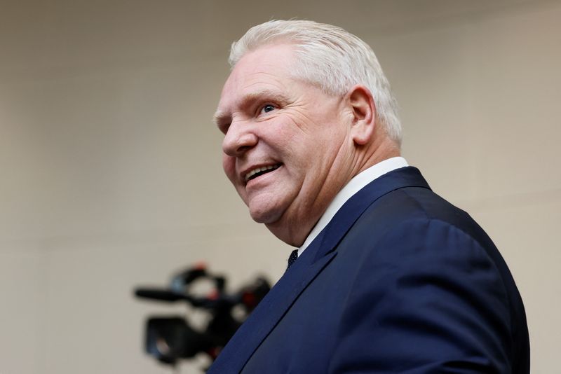 &copy; Reuters. FILE PHOTO: Ontario Premier Doug Ford arrives to a meeting with provincial and territorial leaders in Ottawa, Ontario, Canada January 15, 2025. REUTERS/Blair Gable/File Photo