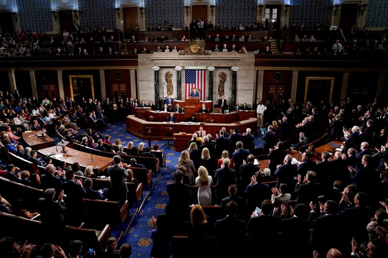 &copy; Reuters. FILE PHOTO: Republicans applaud as U.S. Representative Mike Johnson (R-LA) speaks after being re-elected as Speaker of the House on the first day of the 119th Congress at the U.S. Capitol in Washington, U.S., January 3, 2025. REUTERS/Elizabeth Frantz/File