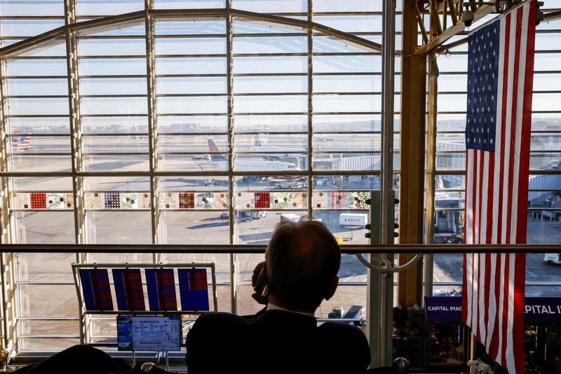 Pilots recall problems at Washington airport after fatal crash