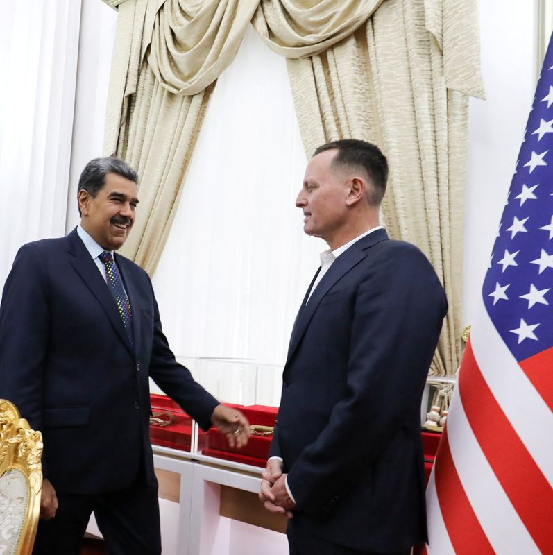 &copy; Reuters. Maduro e Grenell se reúnem em Caracasn31/01/2025nPalácio de Miraflores/Divulgação via REUTERS