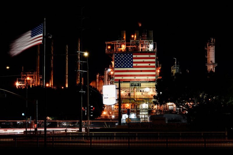 US refiners mull switch to alternative lighter crudes amid Trump tariff fears