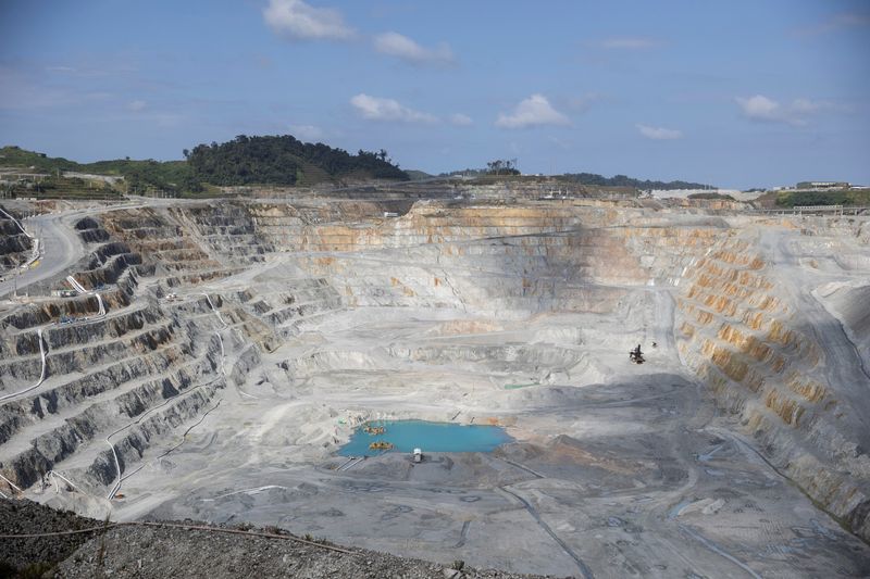 Panama delays Cobre Panama copper mine decision pending social security reform