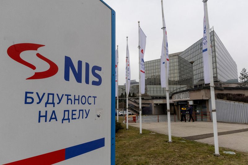 US temporarily suspends sanctions on Serbian oil company NIS, says President Vucic