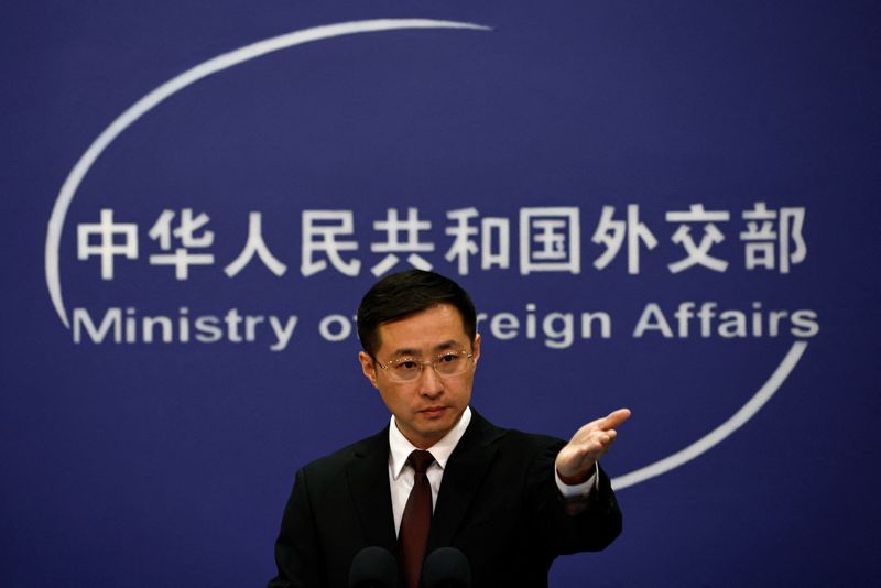 &copy; Reuters. Porta-voz do Ministério das Relações Exteriores da China Lin Jian durante entrevista coletiva em Pequimn20/03/2024 REUTERS/Tingshu Wang