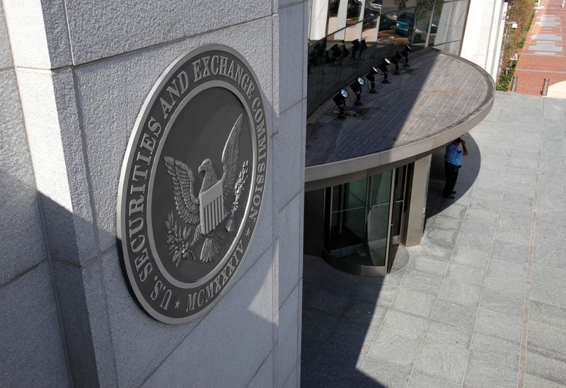 US SEC offers staff $50,000 to resign or retire, memo says