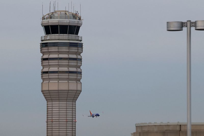 Lawmakers to hold hearing on persistent US air traffic staffing, infrastructure woes