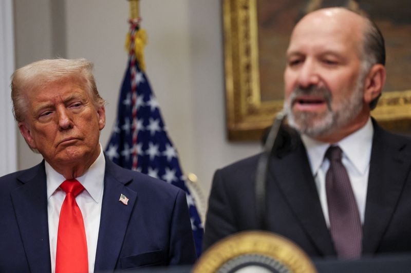 US commerce chief says Trump to meet Canada, Mexico in middle on tariffs