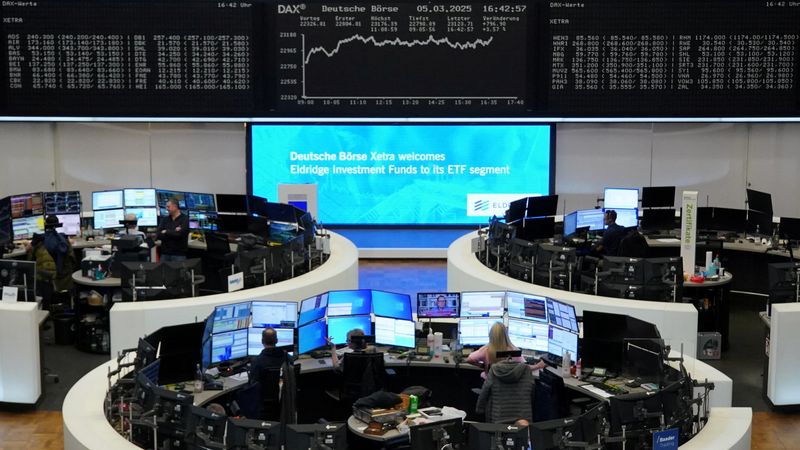 Índice europeu STOXX 600 fecha estável após impulso do BCE conter pressões dos rendimentos