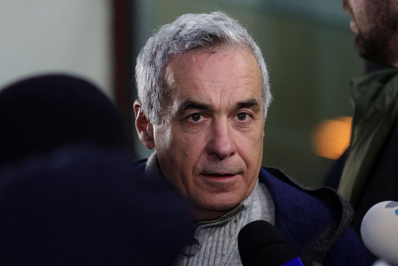 Romanian far-right candidate submits presidential bid for repeat election