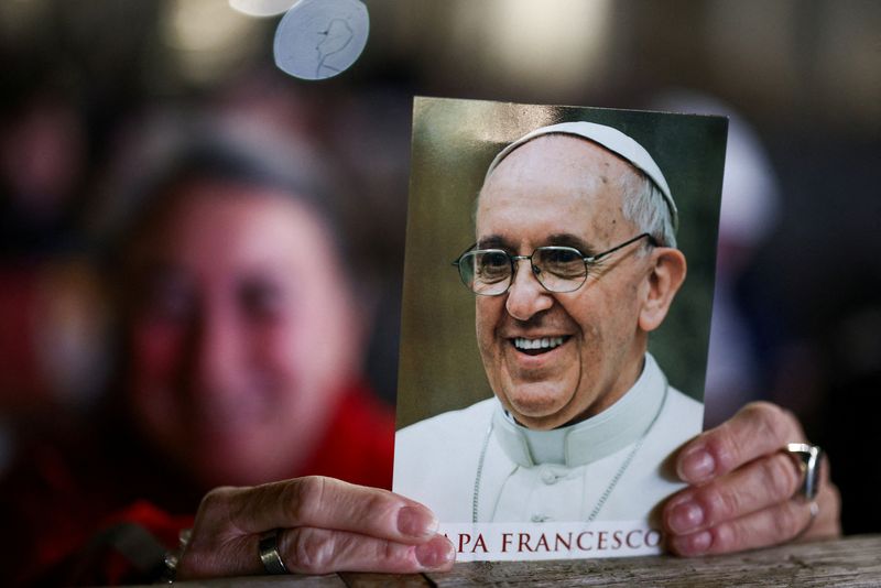 Pope Francis plans to appear in public on Sunday for first time in five weeks