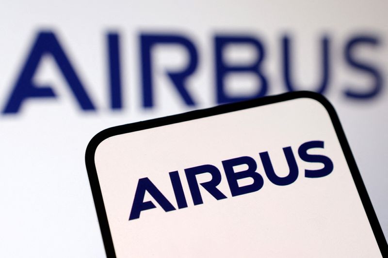 Airbus, Boeing eye fast output as plastics loom for future jets