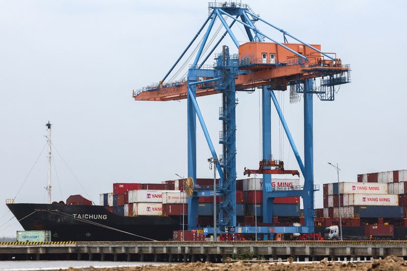 Vietnam May exports up 17% y/y, industrial production up 9.4%