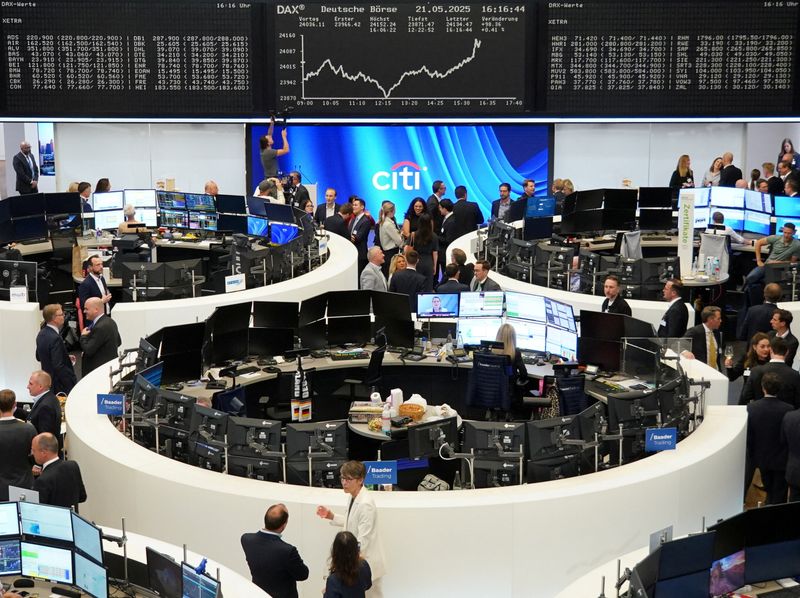 &copy; Reuters. Panoramica della Borsa di Francoforte, in Germania. REUTERS/staff