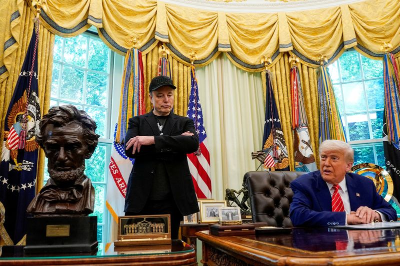 &copy; Reuters. Donald Trump e Elon Musk na Casa Brancan 30/5/2025   REUTERS/Nathan Howard