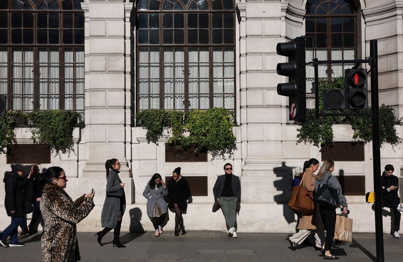 UK pay settlements drop to lowest since December 2021