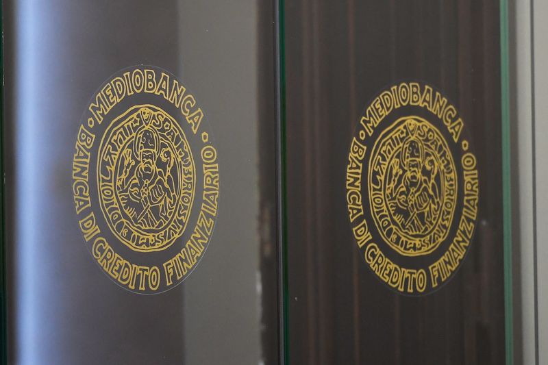 Mediobanca, rating watch negativo da S&P su rating ’BBB+’