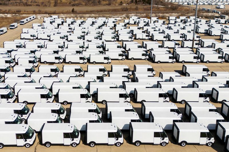 Amazon testing GM’s electric delivery vans in sustainability push