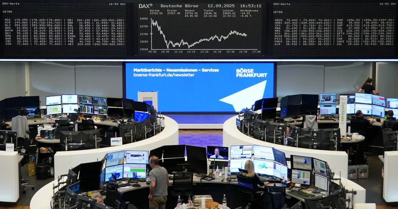 Financials lift European shares to 3-week high; Rubis advances