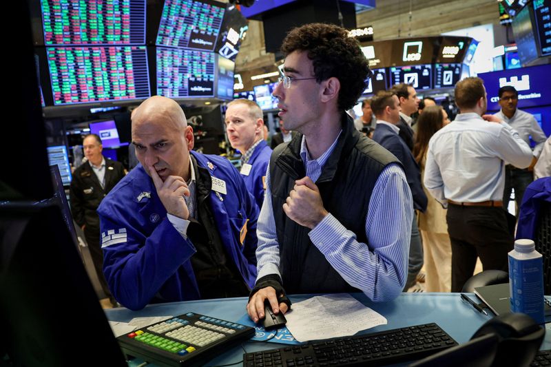 Wall Street opens higher on rate cut expectations
