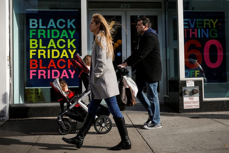 US holiday shopping growth to cool this year, Mastercard forecasts
