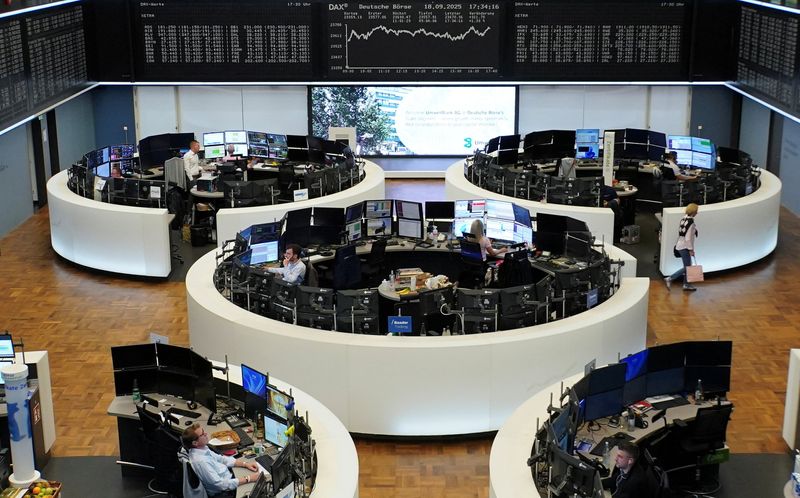 European shares flat as mining, tech gains counter sliding automakers