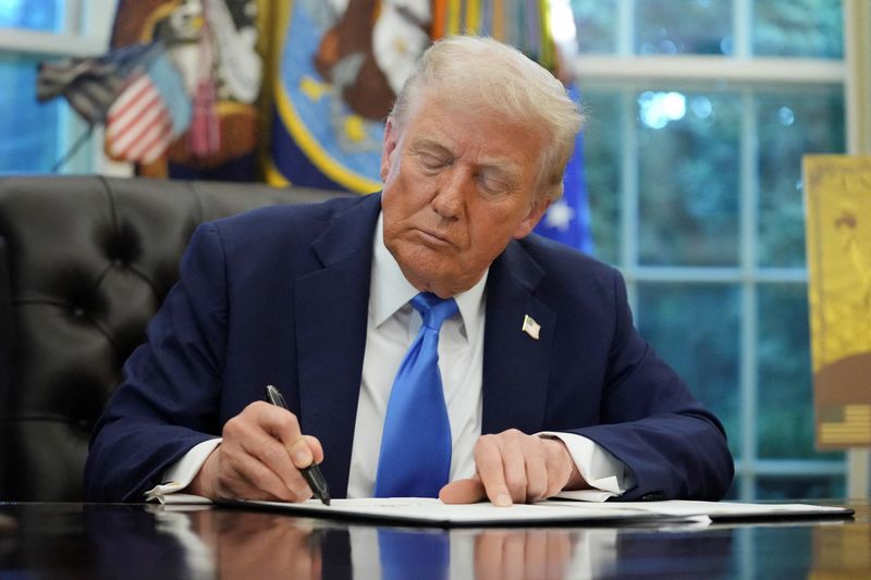 Trump’s new visa policy inspires mostly sour response from tech firms