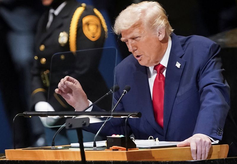 Trump blasts UN for not helping U.S.-led peace efforts, but backs it 100%