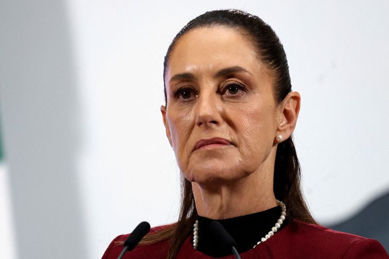 Mexico pushes US to investigate fresh migrant death, Chicago shooting