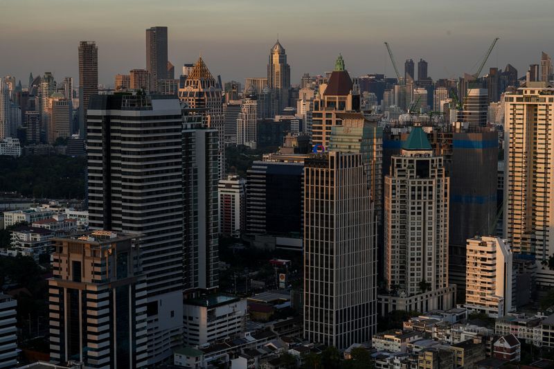 Thailand to step up China cooperation, lines up economic stimulus