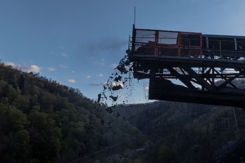 Trump administration says it will expand coal leasing, fund coal plant upgrades