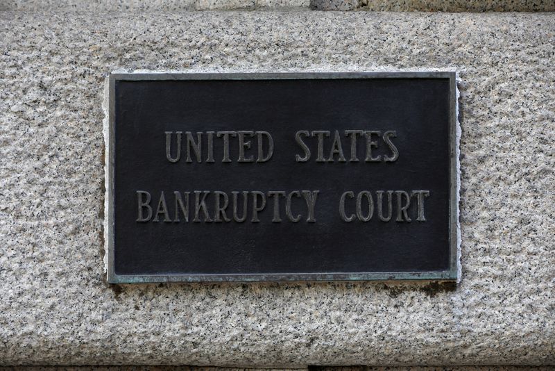Analysis-US auto bankruptcies show rising credit pain in low-income households