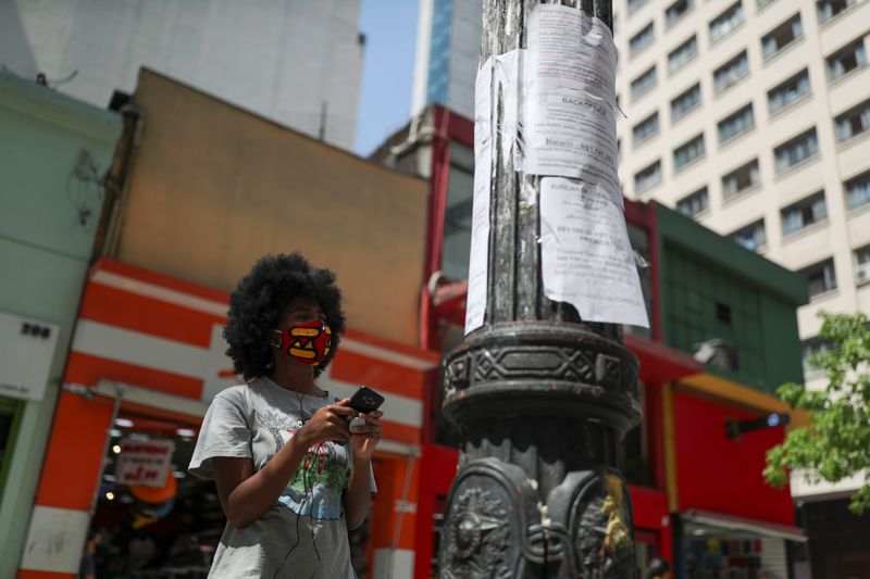 Desemprego no Brasil fica estável em 5,6% no tri até agosto e repete menor nível da série histórica