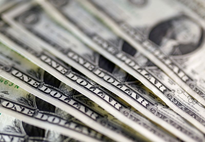 Global currency trading closing in on $10 trillion a day
