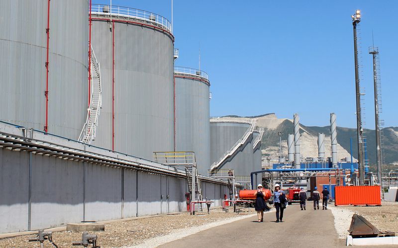 Exclusive-Russia’s western port oil exports up 25% after drone attacks