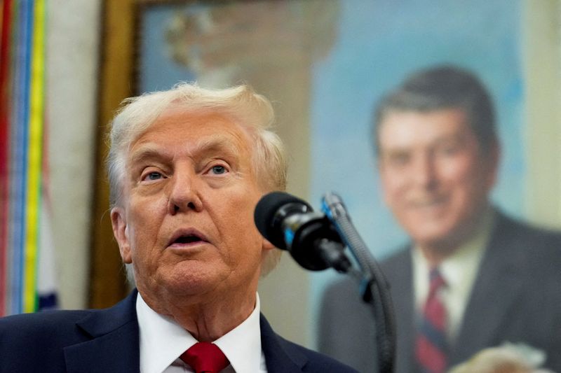 Trump order pledges that US will defend Qatar in event of attack