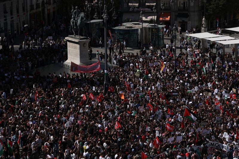 &copy; Reuters.