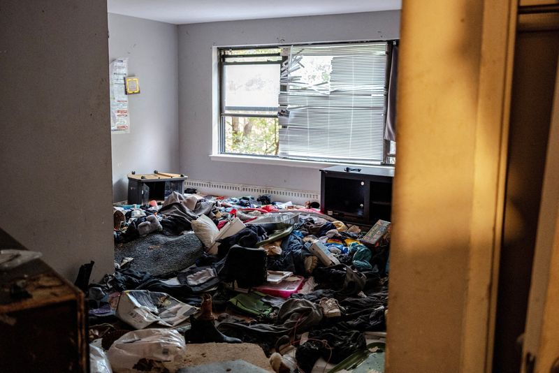 US Border Patrol raid sweeps in citizens, families as Chicago crackdown intensifies