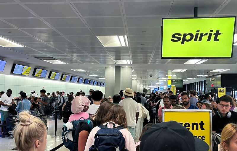 Spirit Airlines aims for $220 million net income in 2027 turnaround