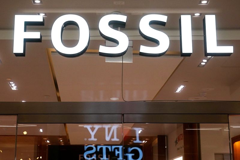 Fossil shares tank as struggling watchmaker extends deadline for debt exchange