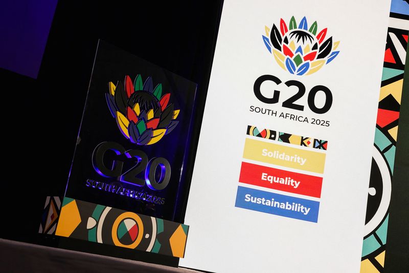 G20 vows to keep focus on developing countries' debt issues