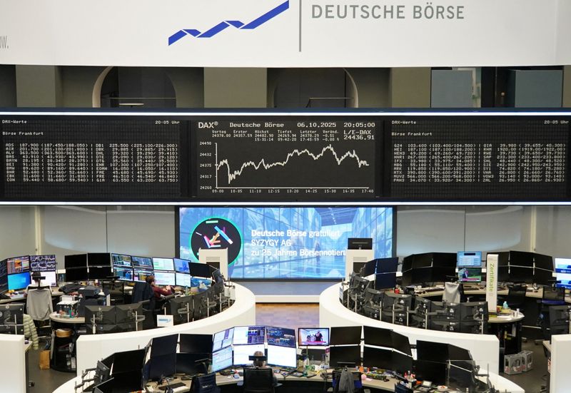 European stocks fall as US bank jitters spark flight to safety