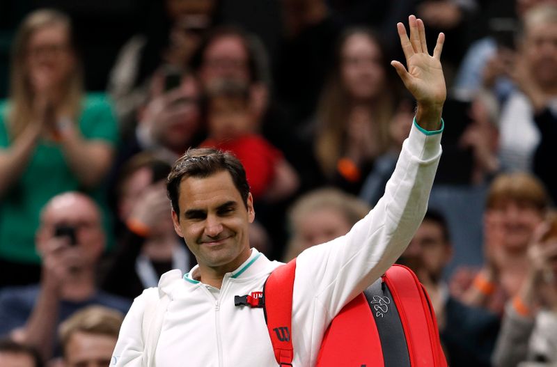 &copy; Reuters. Roger Federer s'en est bien sorti ce mardi   /Photo prise le 29 juin 2021/REUTERS/Peter Nicholls