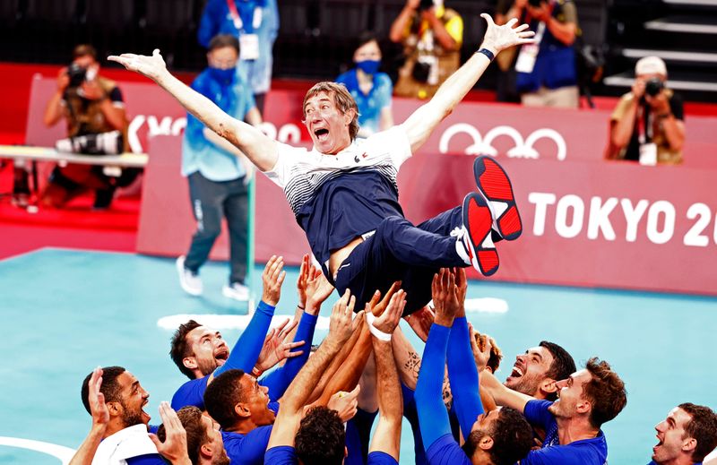 © Reuters. C'est la première médaille olympique de l'histoire pour le volley français. /Photo prise le 7 août 2021/REUTERS/Carlos Garcia Rawlins